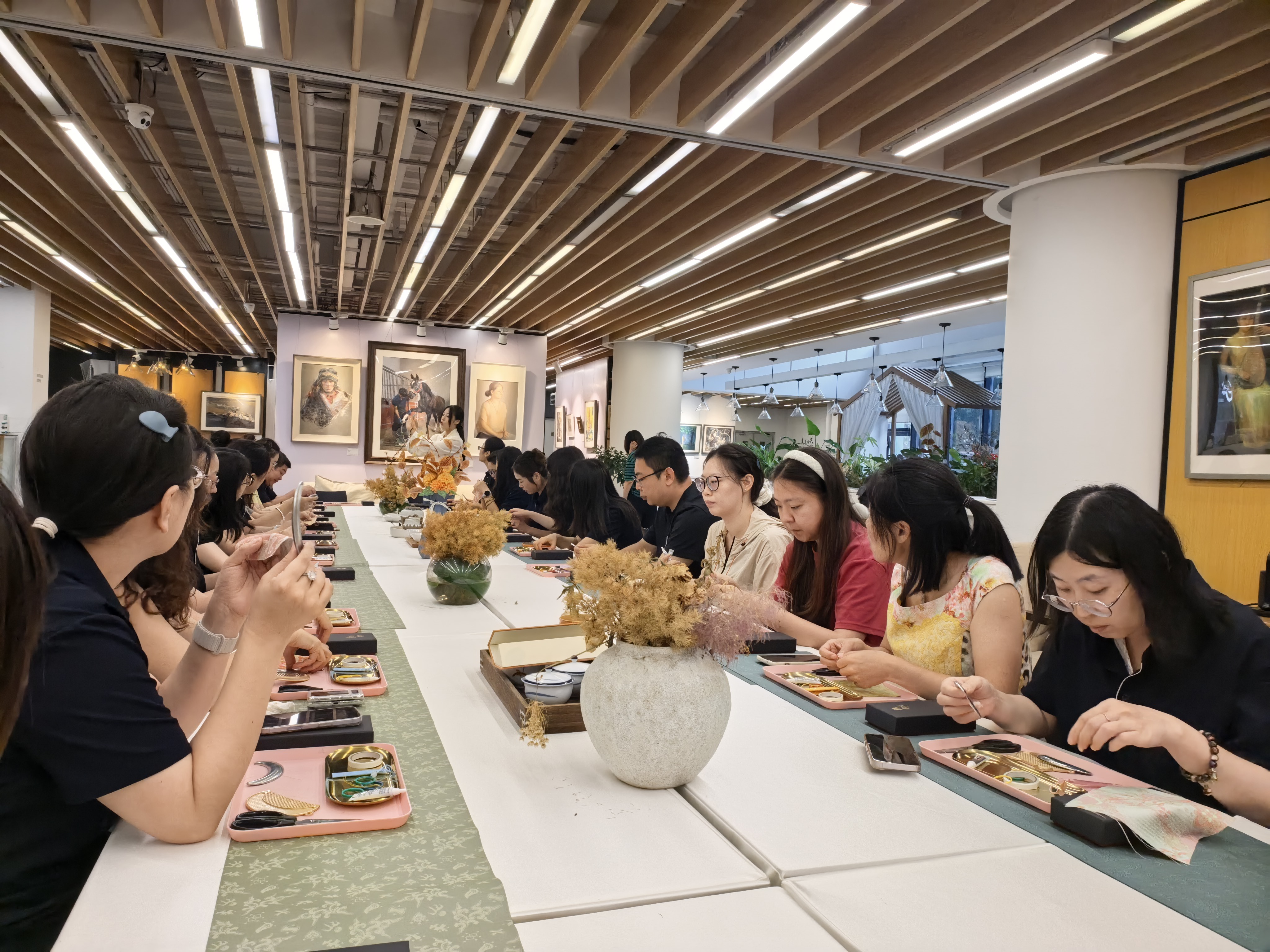 OBE科技创新园将持续聚焦企业职工精神文化需求，开展各类形式新颖、内容丰富的文化体验活动，持续打造有温度、有底蕴、有活力的产业园区，全方位提升园区入驻企业职工的归属感、幸福感与获得感。